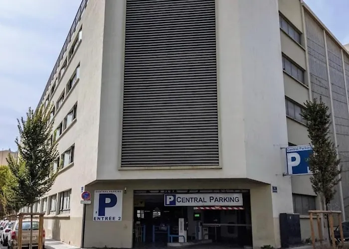 Elegance Castillet - Plein Centre Proche Gare Bus Et Transports - Ideal Couple Ou Pro - Moderne Et Confort - Speciale